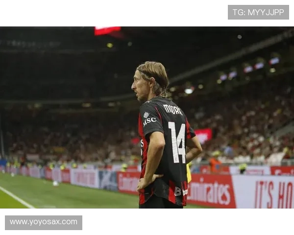 内雷斯破门AC米兰 创意超杯首位巴西射手里程碑经典对决夜晚成名